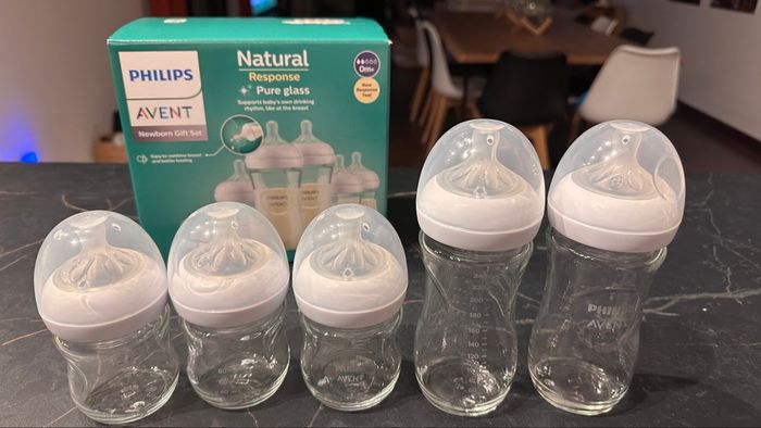 Lot 5 biberons neufs Phillips Avent en verre + 2 offerts - photo numéro 3