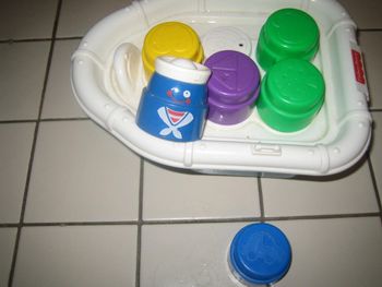 Bateau bain cube Fisher orice