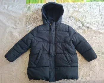 Doudoune garçon- taille 5 ans - bleu marine - en très bon état