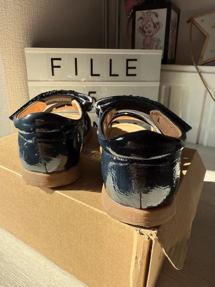 Jolies sandales Friboo marine 29 - photo numéro 3