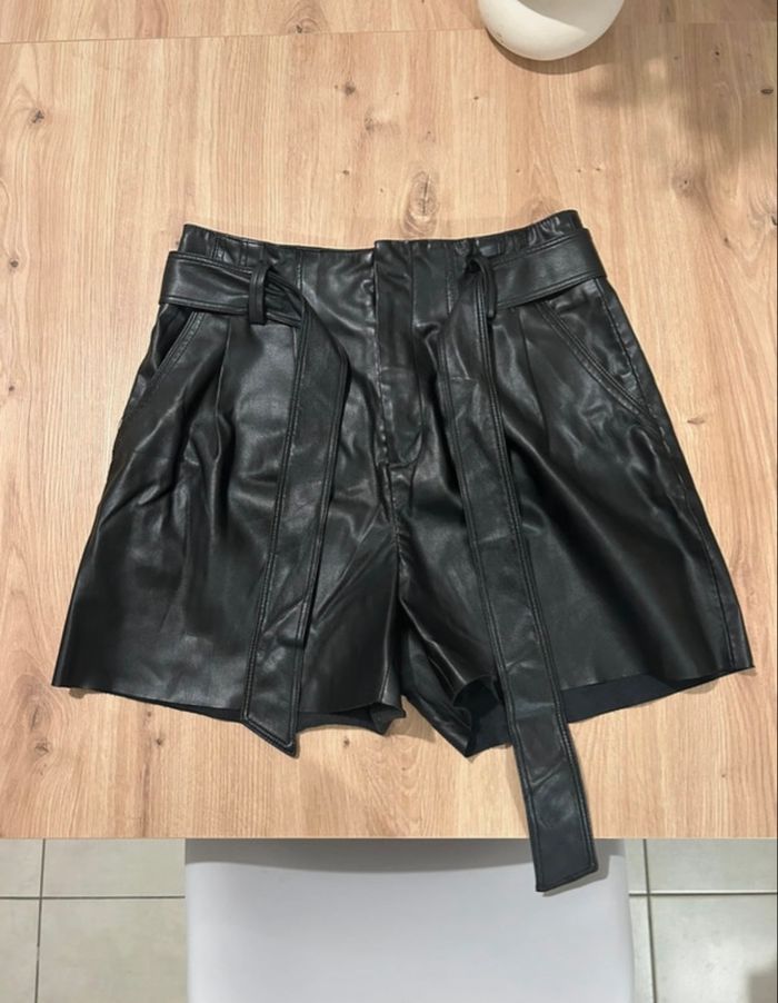 Short similicuir - photo numéro 4
