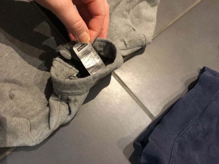 1 ensemble + 2 pulls Décathlon 2 ans - photo numéro 2