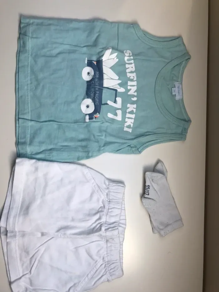 Ensemble plage short avec débardeur 9 mois