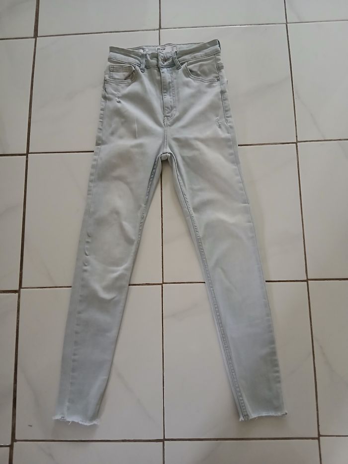 Pantalon femme taille 36 bleu clair marque berska - photo numéro 2