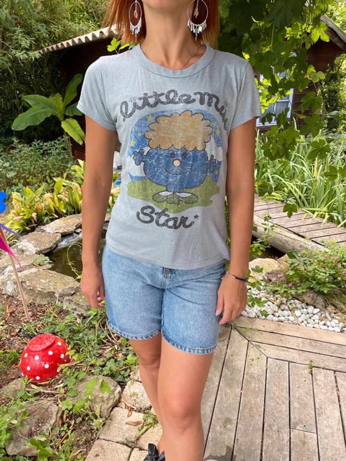 Tee-shirt gris avec personnage monsieur madame