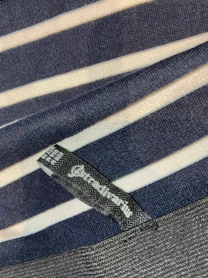 Jupe marinière – Stradivarius – Taille M - photo numéro 3