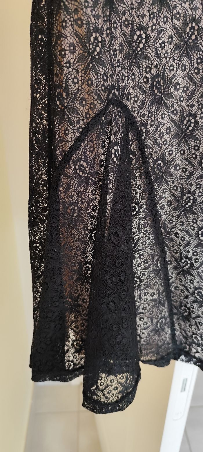 Robe sans manches en dentelle noire  taille 2Cherry - photo numéro 5