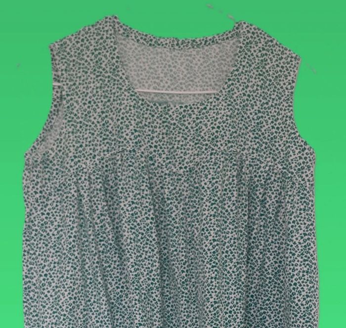 🍀Robe d'été feuillages vert. Faite main. Taille 34/36 🍀