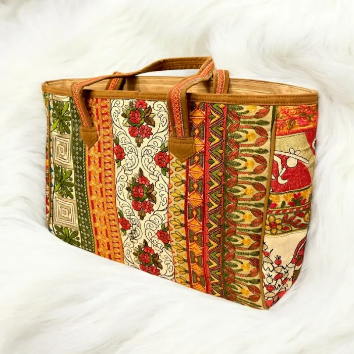 Magnifique sac à main tout en broderie - grande taille 40x30 cm - modèle unique - photo numéro 6