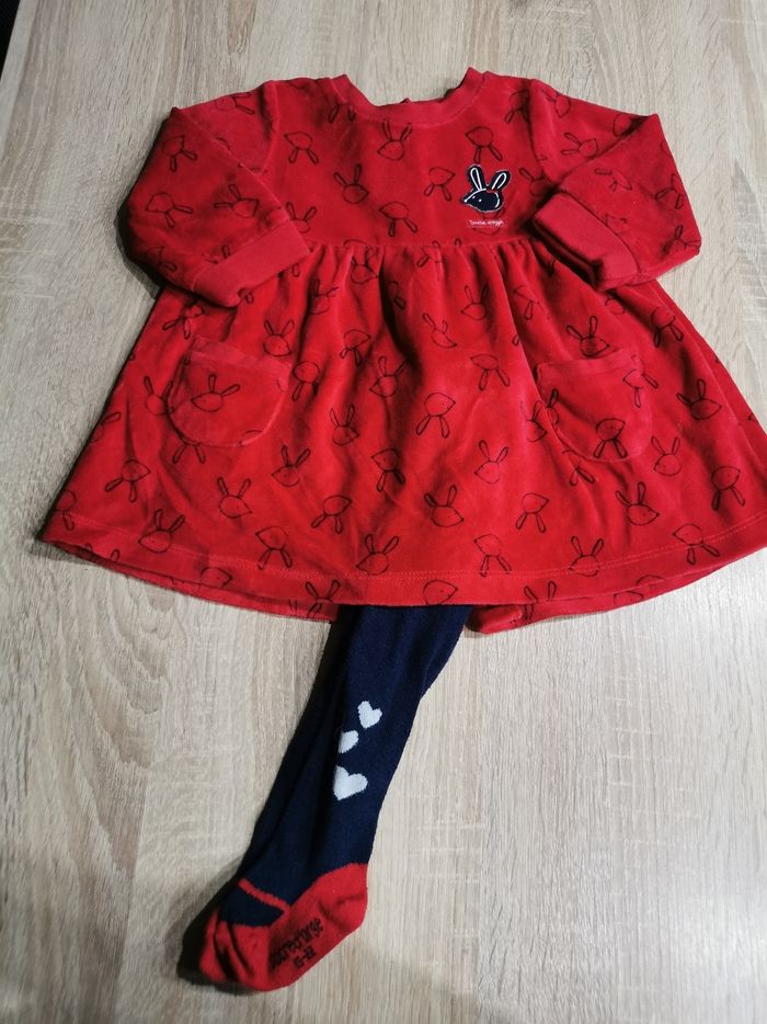 Robe d'hiver rouge motif lapin neuve sans étiquette 9mois sucre d'orge