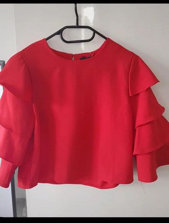 🎈 NEUF top rouge à manches volants