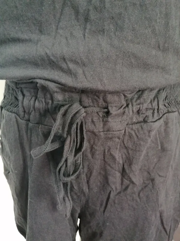 Combishort noir avec poches et liens à nouer à la kuque et à la taille / esmara / (40-42) - photo numéro 2