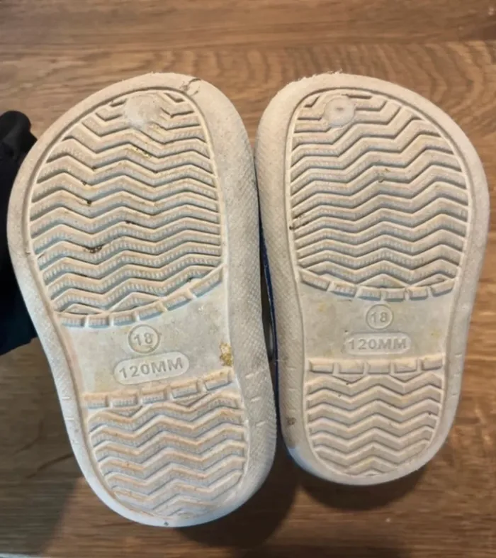 Chaussure bébé - photo numéro 2