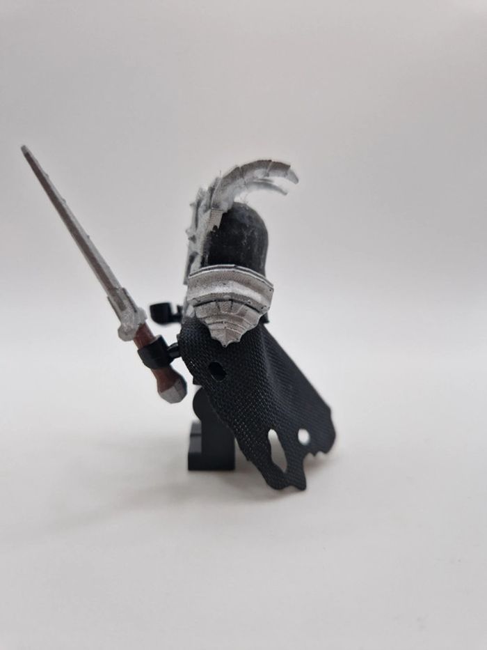 Figurine type lego Nazgul custom 3d résine et peint seigneur des anneaux - photo numéro 3