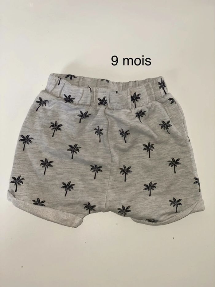 Short 9 mois
