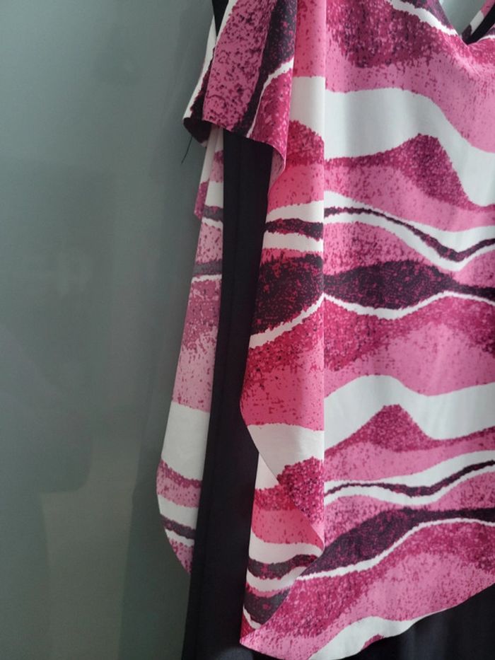 Robe noire et coloré - photo numéro 3