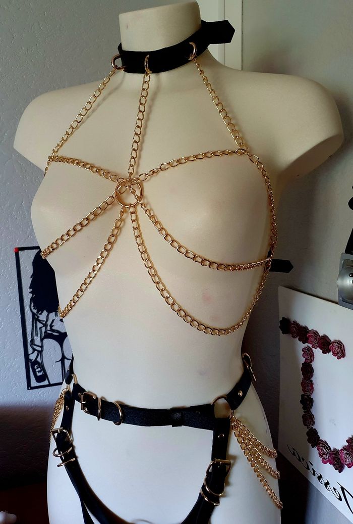 Lot ceintures noir et chainette dorées festival bondage bdsm costume