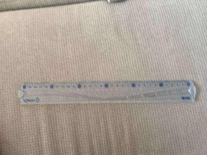 Règle pour gaucher