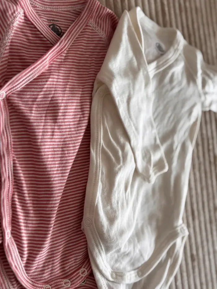 Lot 2 bodies petit bateau - photo numéro 4