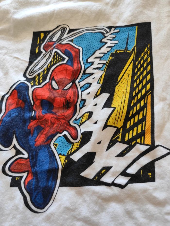 T-shirt marvel spiderman - photo numéro 2