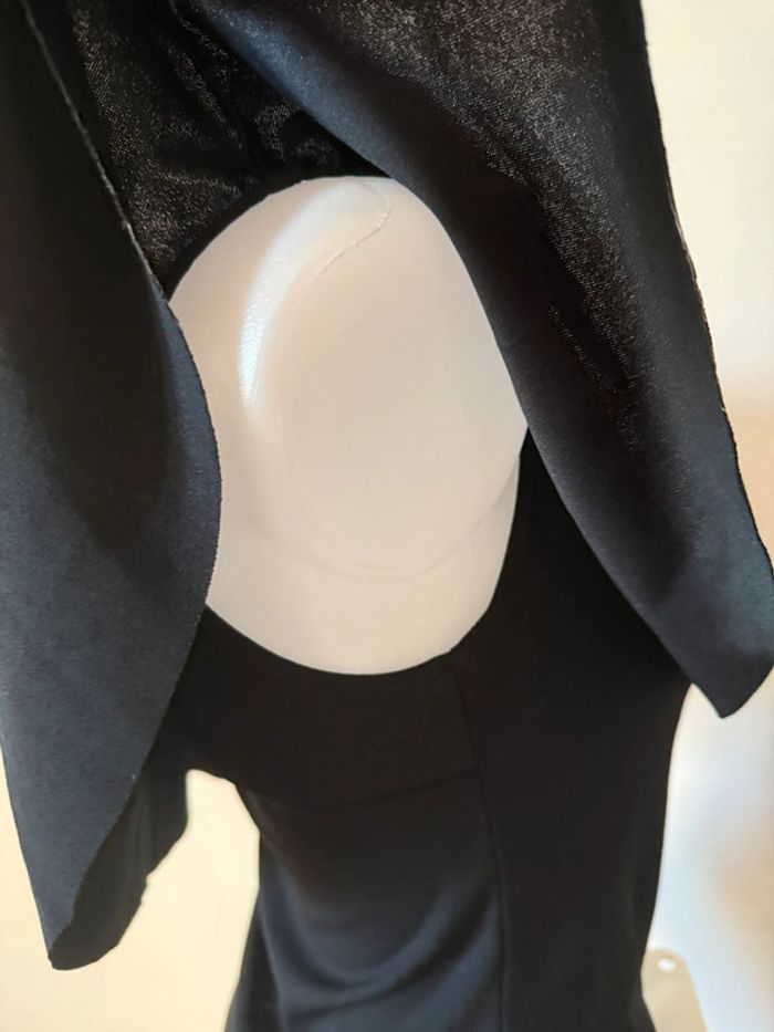 Robe noir épaule dénudé en très bon état taille S - photo numéro 4