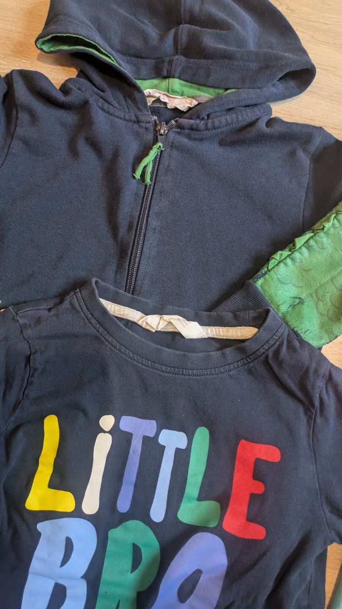 Lot de hauts H&M, pour petit garçon, taille 4/6 ans - photo numéro 3