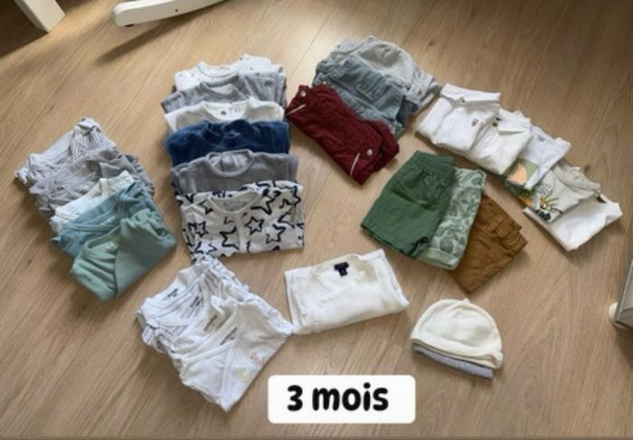 Lot de 29 vêtements bébé 3 mois
