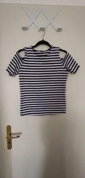 T-shirt épaule ouverte T/ Xl