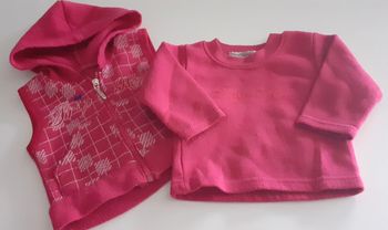 Ensemble t shirt + veste 12 mois