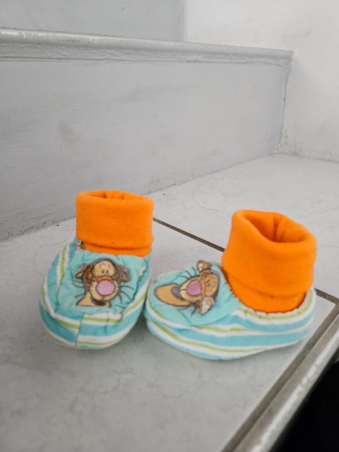 Petit chaussons bébé tigrou bbf3