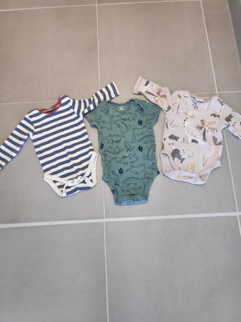 Lot de 3 body 9 mois