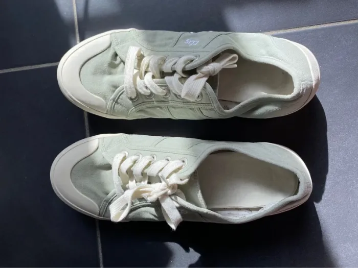 Baskets basses femme taille 42 - photo numéro 3