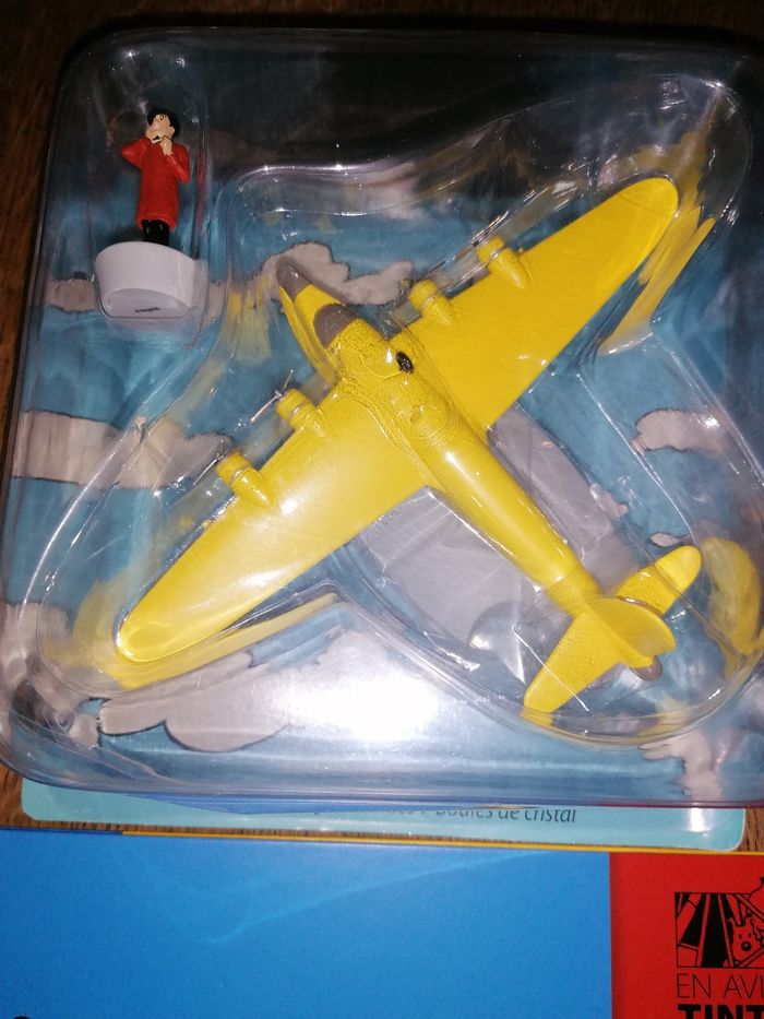 Tintin Avion n5 L Hydravion Jaune des 7 Boules de cristal - photo numéro 2