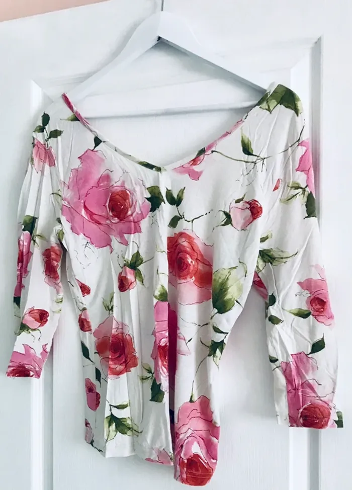 # joli Haut femme, col V des 2 côtés,taille Unique #Marque Villa Bleue#