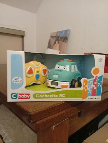 Voiture télécommandée taxi dès 2 ans neuf 