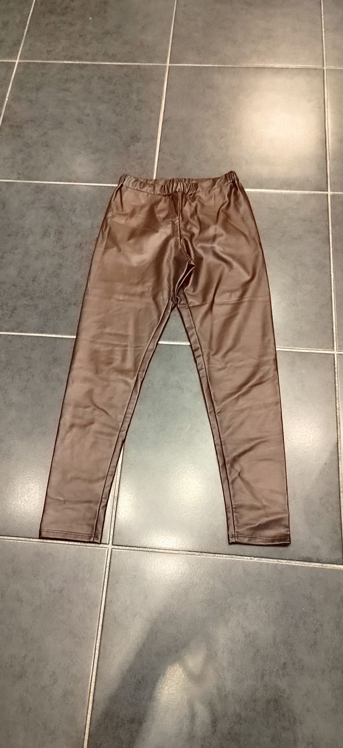 Pantalon simili cuir
