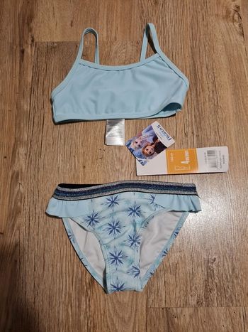 Maillot de bain 2 pièces disney Frozen 2 reine des neiges Taille 4ans neuf