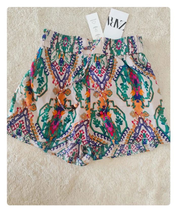Short léger imprimé Zara neuf - 34