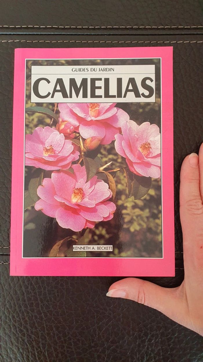 Livre " Camélias " Guide du jardin, de Kenneth A.Beckett - photo numéro 2