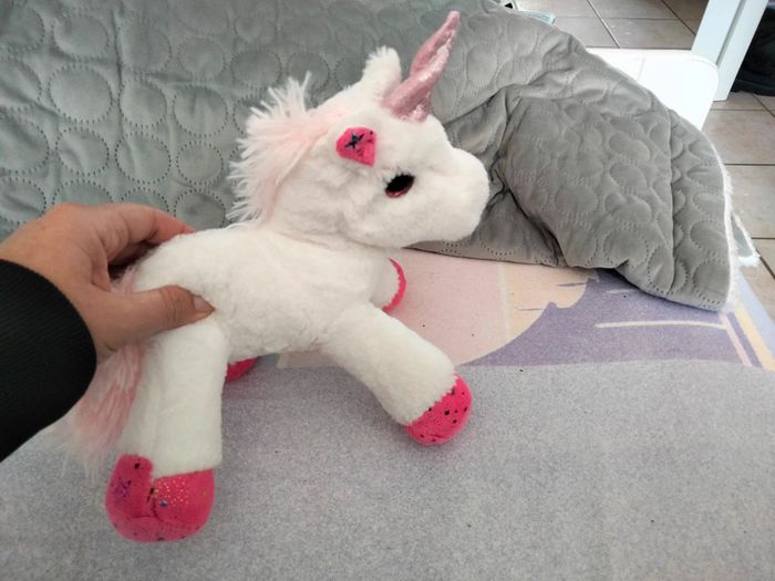 Peluche licorne
