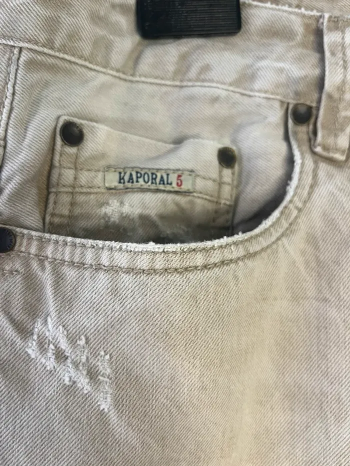 🔹 Jean Beige Effet Délavé et Déchiré – Kaporal 🔹 - photo numéro 4
