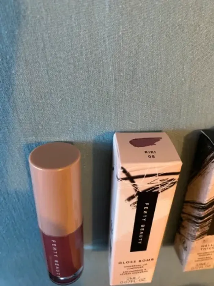 Fenty beauty gloss mascara - photo numéro 5