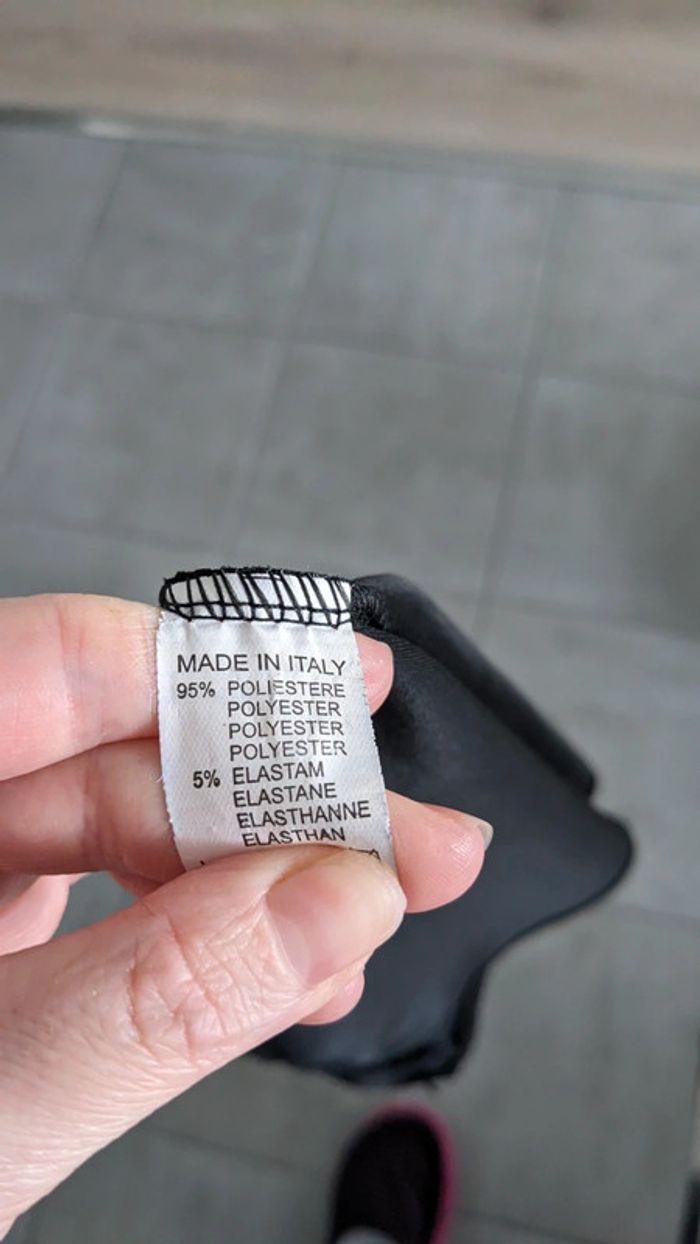 Robe noire - photo numéro 3