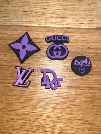 Lot 5 Jibbitz pour crocs neufs