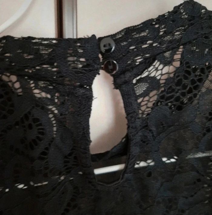 Body noir en dentelles - photo numéro 6