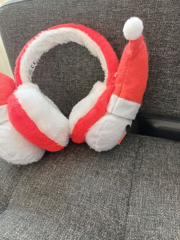 Cache-oreilles enfant