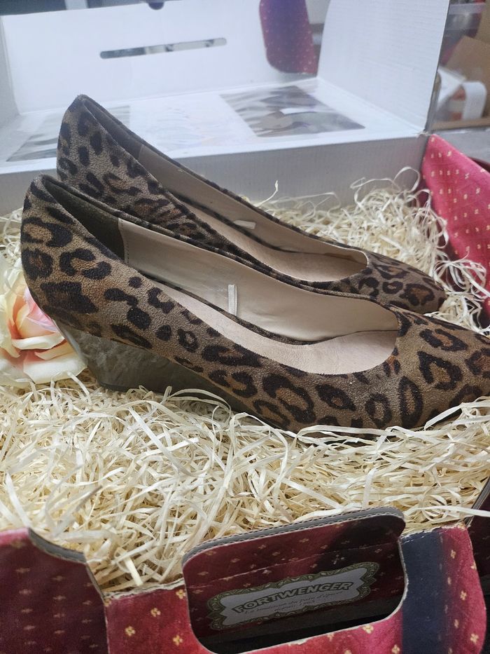 Chaussures léopard à talons - photo numéro 2