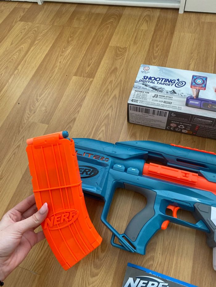 Lot Pistolets NERF avec une cible - photo numéro 3