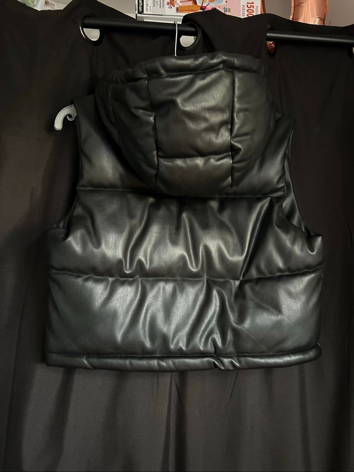 Veste noire matelassée sans manche Stradivarius taille S - photo numéro 3