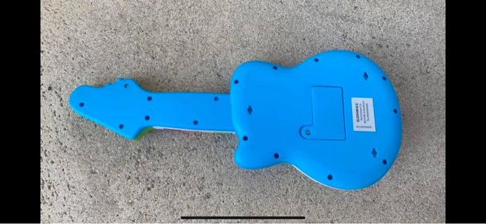 Guitare jouet électronique avec effets sonores - photo numéro 2
